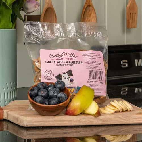 Betty Miller Banana, Apple & Blueberry bones 400 gram